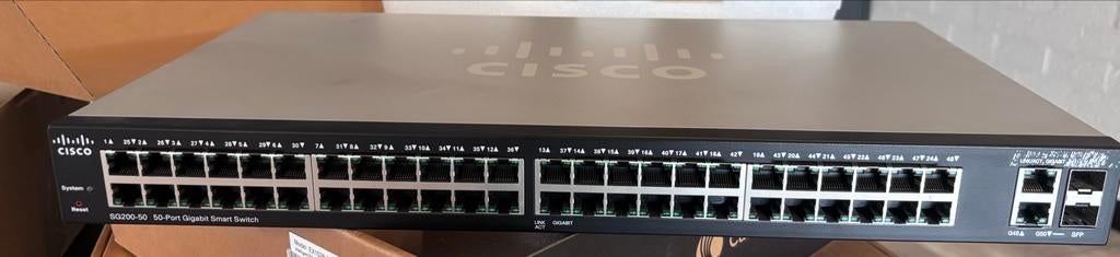 Cisco SG200-50 50-poorts Gigabit Smart Switch, Ophalen of Verzenden, Gebruikt