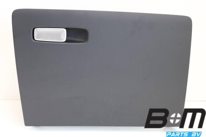 Dashboardkastje Audi Q3 Facelift, Auto-onderdelen, Dashboard en Schakelaars, Gebruikt