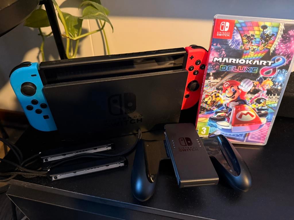 Nintendo switch met Mario Kart game, Ophalen, Met games, Zo goed als nieuw, Switch Original