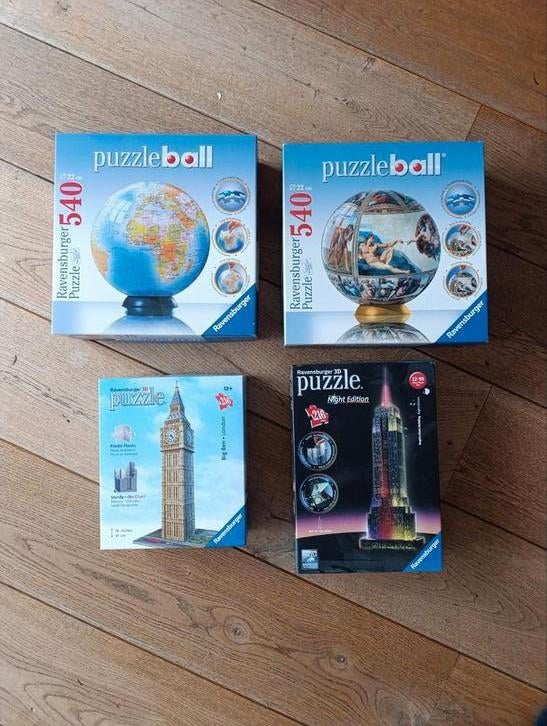 Set v 4 Ravensburger Puzzle en Puzzleball 3d, Ophalen of Verzenden, Minder dan 500 stukjes, Zo goed als nieuw, Rubik's of 3D-puzzel