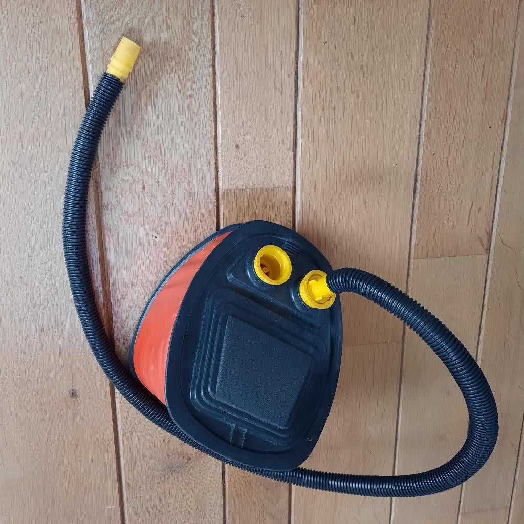 Mono Spa luchtbed voetpomp, Ophalen of Verzenden