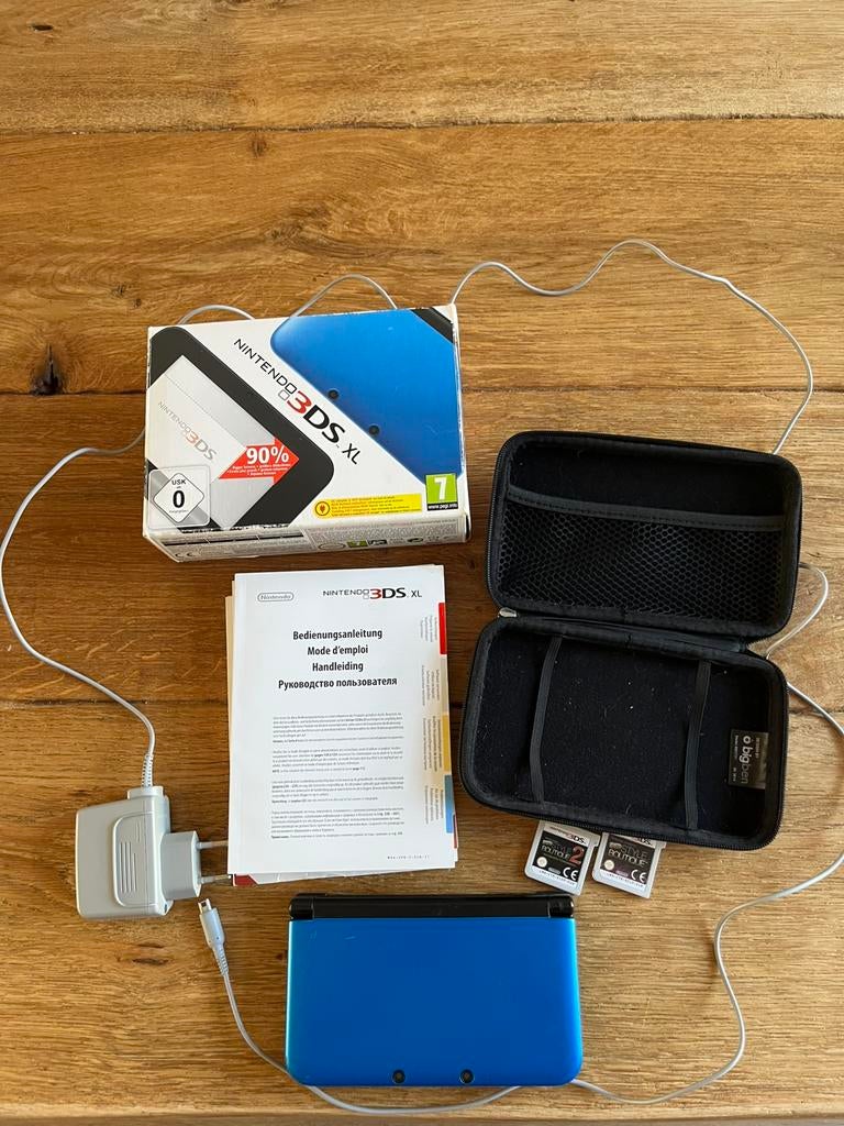 Nintendo 3DS XL met doos, Blauw, 3DS XL, Ophalen of Verzenden, Zo goed als nieuw