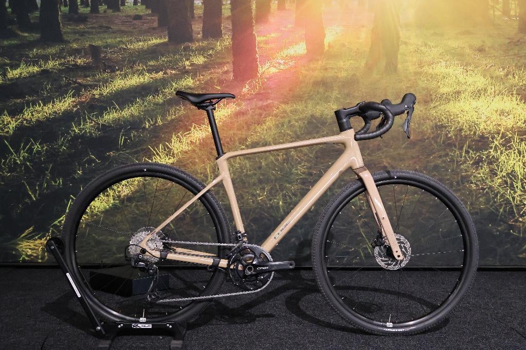 Nieuwe Cube Nuroad Race 2026 gravelbikes maten M/XL&XXL