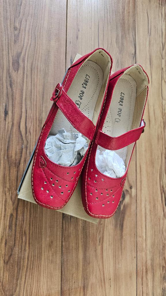 Ballerina's, Rood, Ballerina's, Ophalen of Verzenden, Gedragen