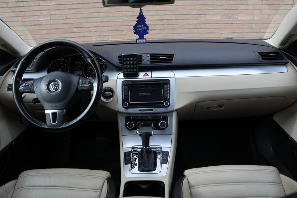 Volkswagen Passat CC 2.0 TSI |Pano|Leder|Navi|Stoelverw, Zwart, 4 cilinders, 1984 cc, Zwart