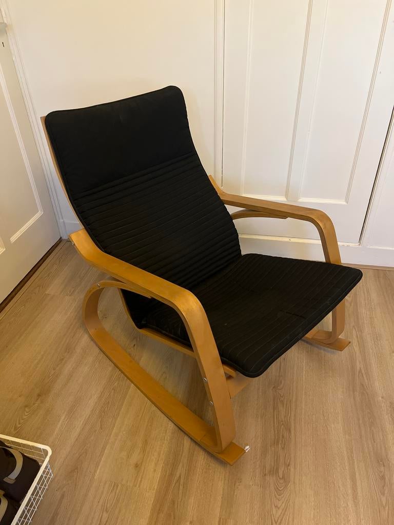 Poäng stoel IKEA, Huis en Inrichting, Stoelen, Ophalen, Gebruikt, Zwart, Eén