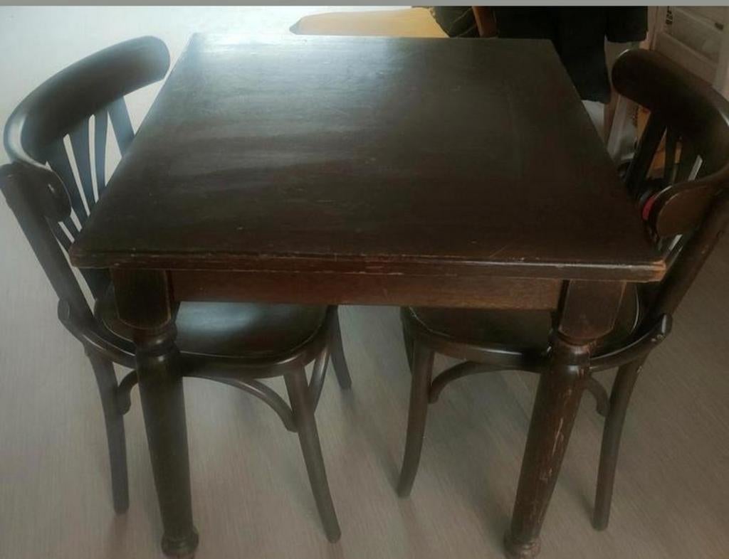 Oude kroeg /cafe tafel met 2 stoelen, Gebruikt, 100 tot 150 cm, Vierkant, Ophalen of Verzenden