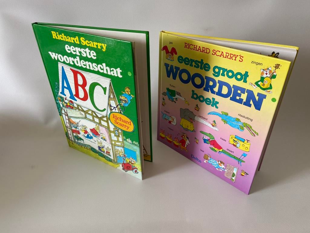 Richard Scarry eerste woordenschat Eerst groot Woordenboek, Boeken, Ophalen of Verzenden, Gelezen, Fictie algemeen