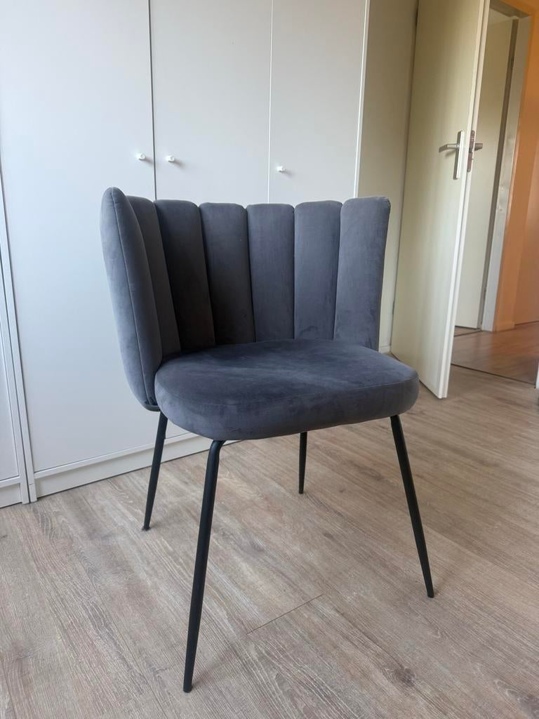 Grijze schelp stoel, Ophalen, Gebruikt, Eén, Stof