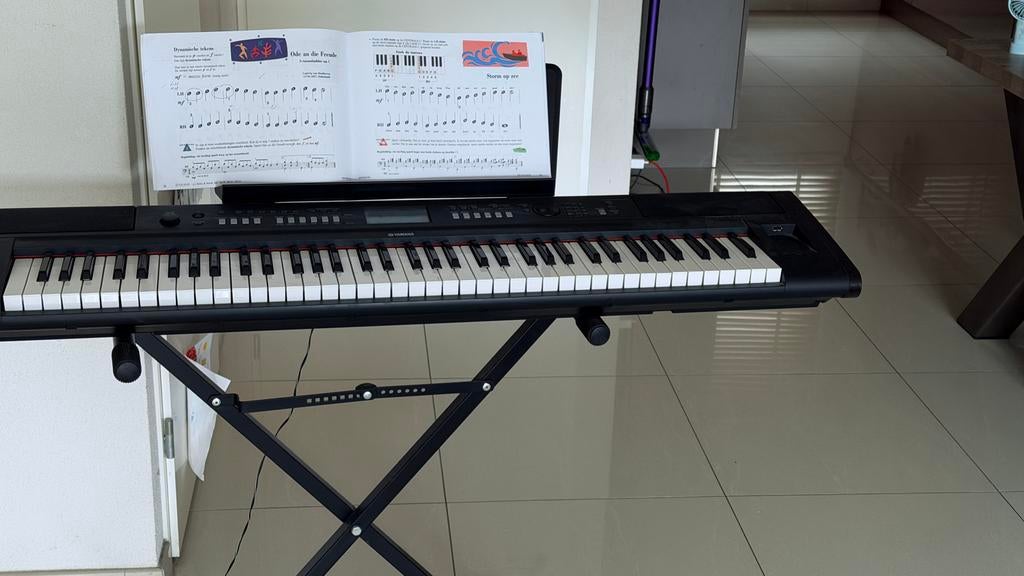 Yamaha digitale piano, Muziek en Instrumenten, Piano's, Ophalen, Gebruikt, Zwart, Digitaal