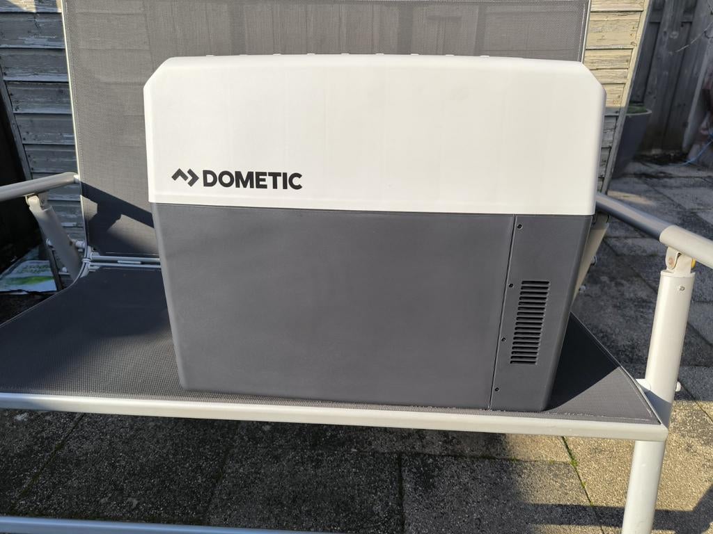 Nieuwe Dometic elektrische koelbox, Caravans en Kamperen, Ophalen of Verzenden, Nieuw, Elektrisch
