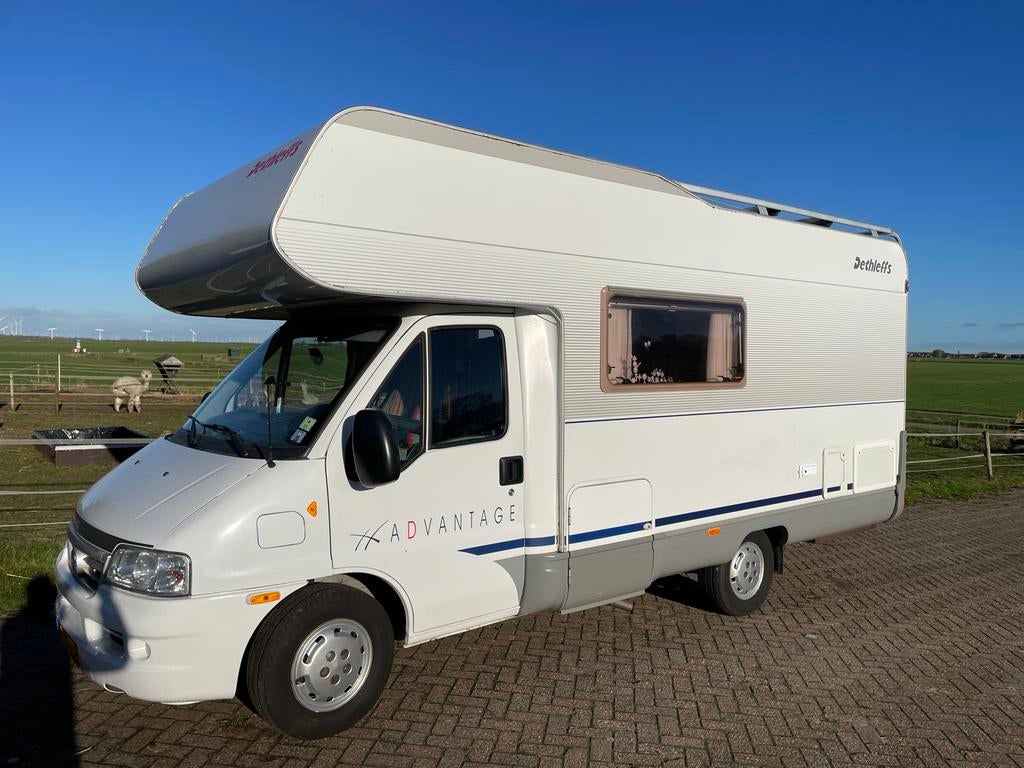 Dethleffs A5881 - 2003, Caravans en Kamperen, Campers, Alkoof, Fiat, Treinzit, Luifel