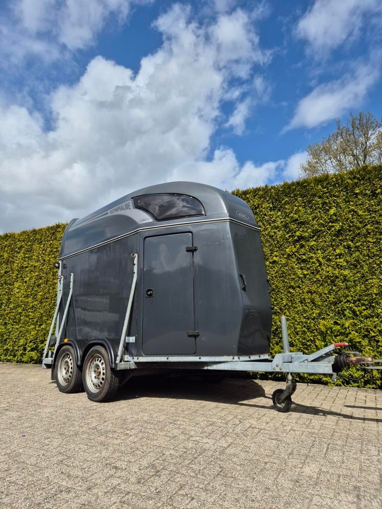 Atec olympialine 2 paards met zadelkamer, Ophalen, Gebruikt