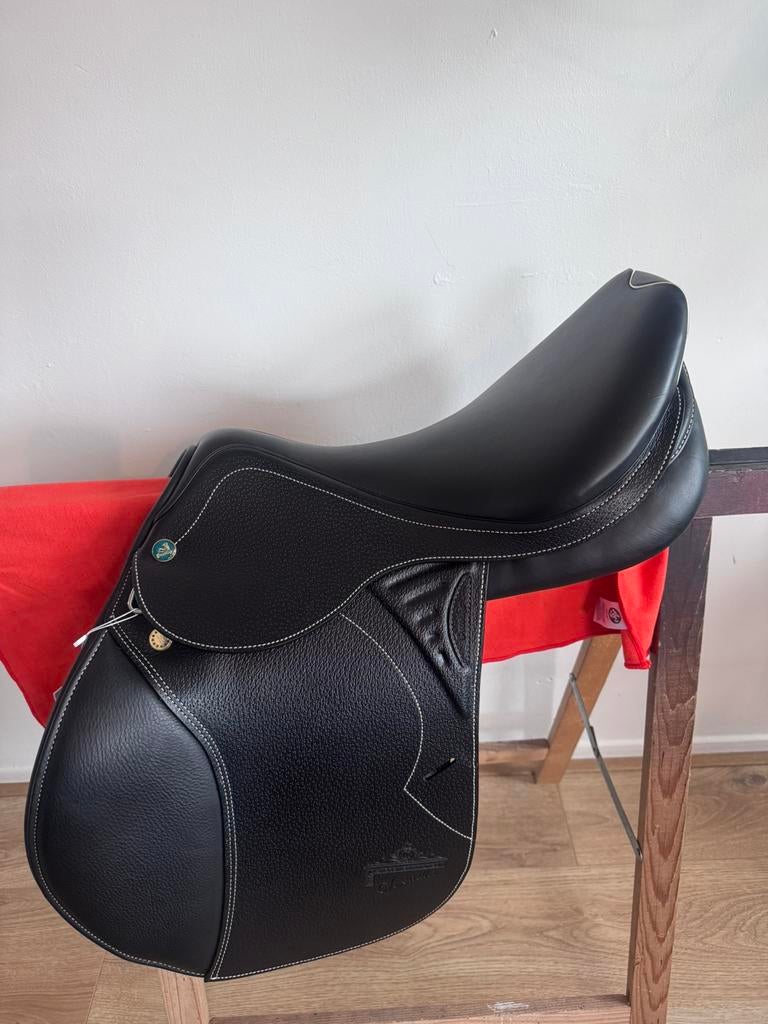 Prestige Versailles D zwart springzadel NIEUW!, Dieren en Toebehoren, Ophalen, Nieuw, Springen