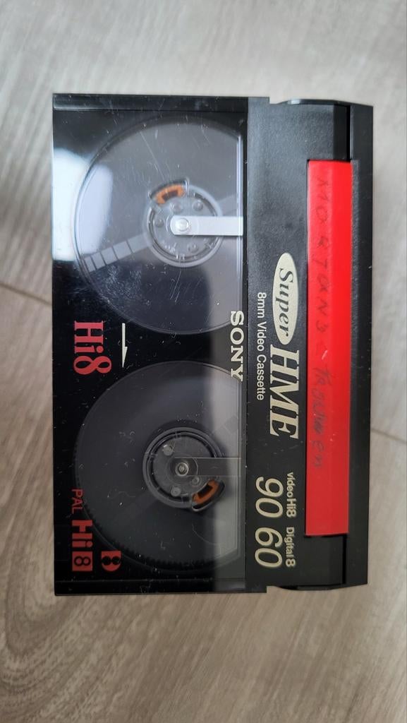Sony Super HME Hi8 90/60 8mm Videocassette, Cd's en Dvd's, Cassettebandjes, Gebruikt, 1 bandje, Met bewaardoos, rek of koffer