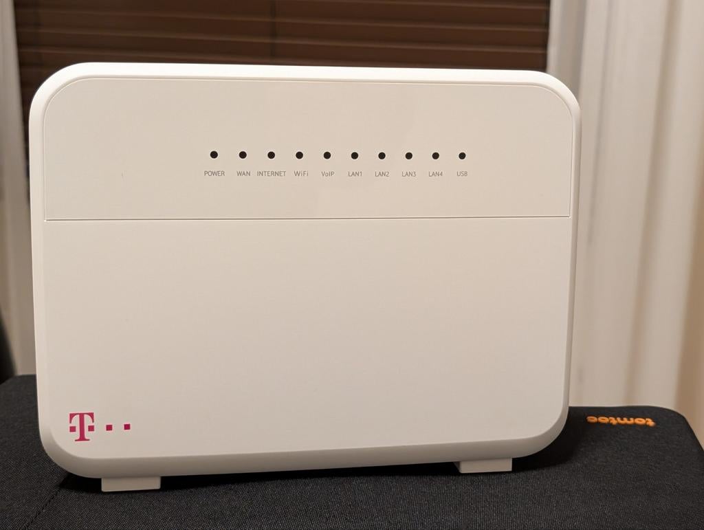 T-Mobile Huawei HG659 Router met modem - Zo goed als nieuw, Computers en Software, Routers en Modems, Ophalen of Verzenden, Zo goed als nieuw