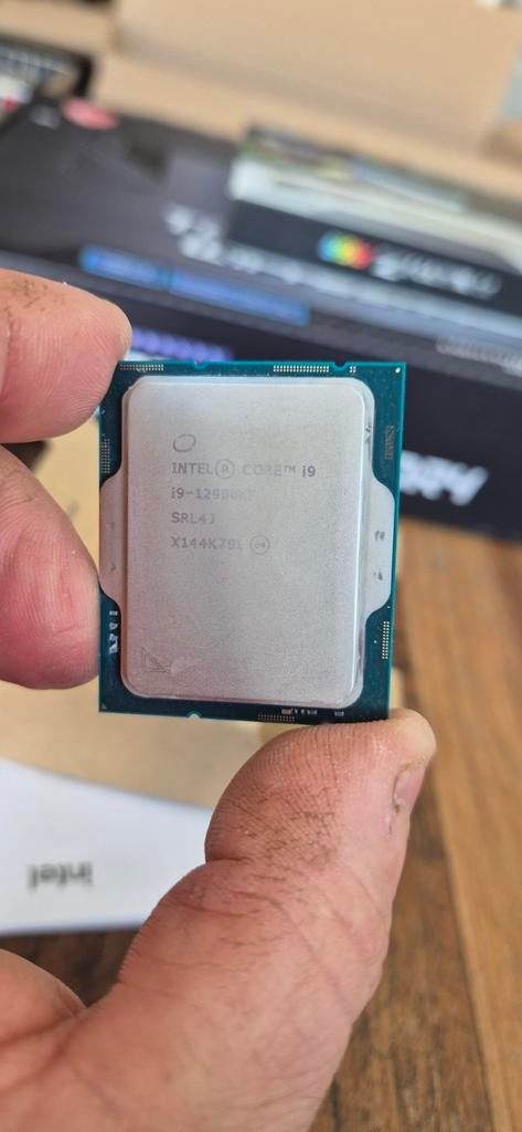 Intel Core i9-12900KF Processor socket 1700, Ophalen of Verzenden, Zo goed als nieuw, 4 Ghz of meer