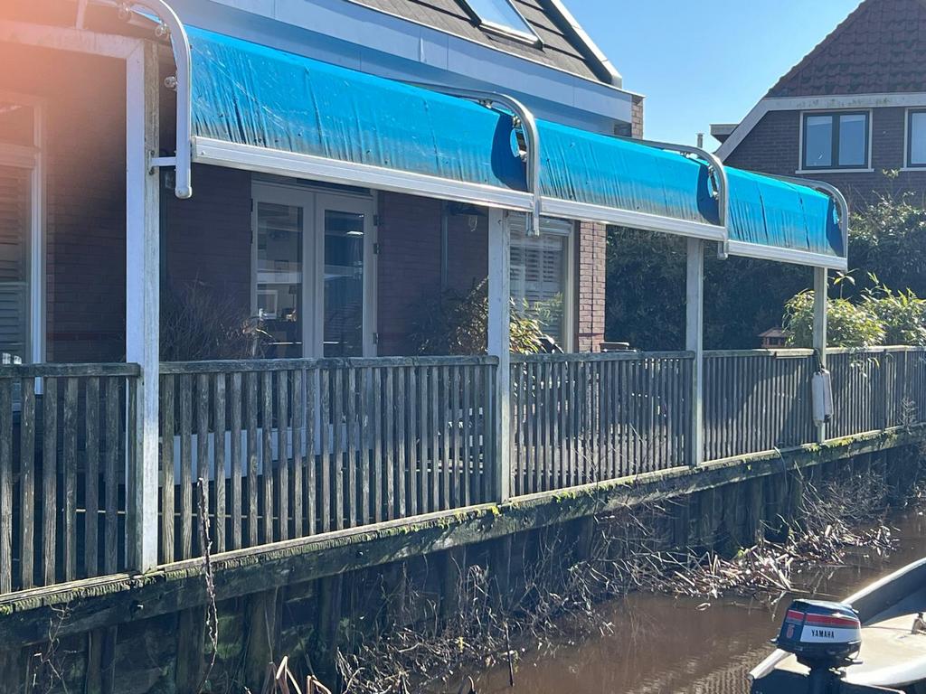 Zonwering / zonnescherm, Ophalen, Gebruikt, 450 cm of meer, Elektrisch