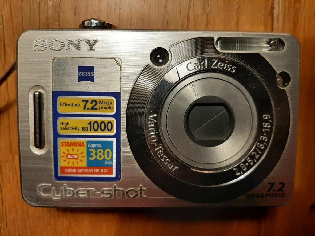 Sony Cyber-shot 7.2 MP Camera met accessoires, Gebruikt, Compact, Ophalen of Verzenden, 4 t/m 7 keer