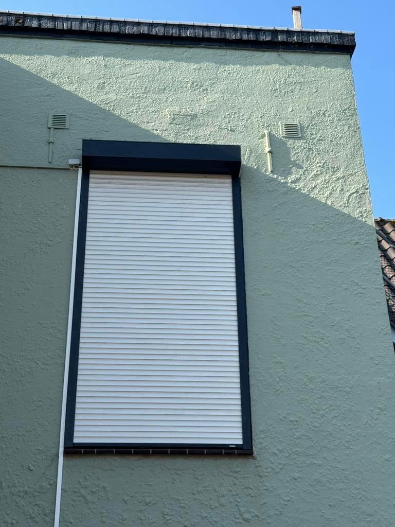 Te koop electrisch rolluik, Ophalen, Zo goed als nieuw, Wit, 200 cm of meer