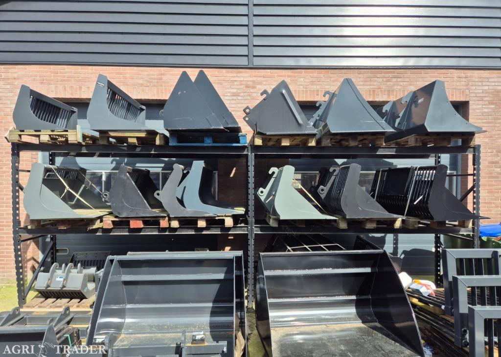 Div aanbouwdelen op voorraad! grondbak, tegelriek, puinbak, Zakelijke goederen, Machines en Bouw | Kranen en Graafmachines, -