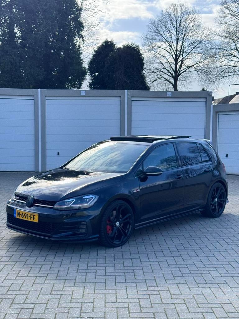 Volkswagen Golf 2.0 TSI 245pk 7-DSG 2019 Zwart, 1345 kg, 4 cilinders, 1984 cc, Zwart