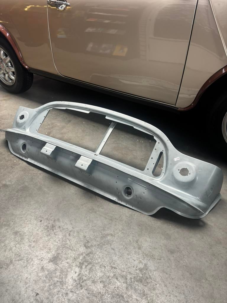 Voorfront voor de classic mini (nieuw), Ophalen