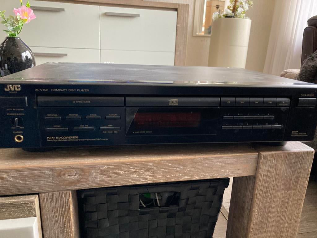 Cd speler van  jvc in goede staat en werk heel goed, Ophalen of Verzenden, Zo goed als nieuw