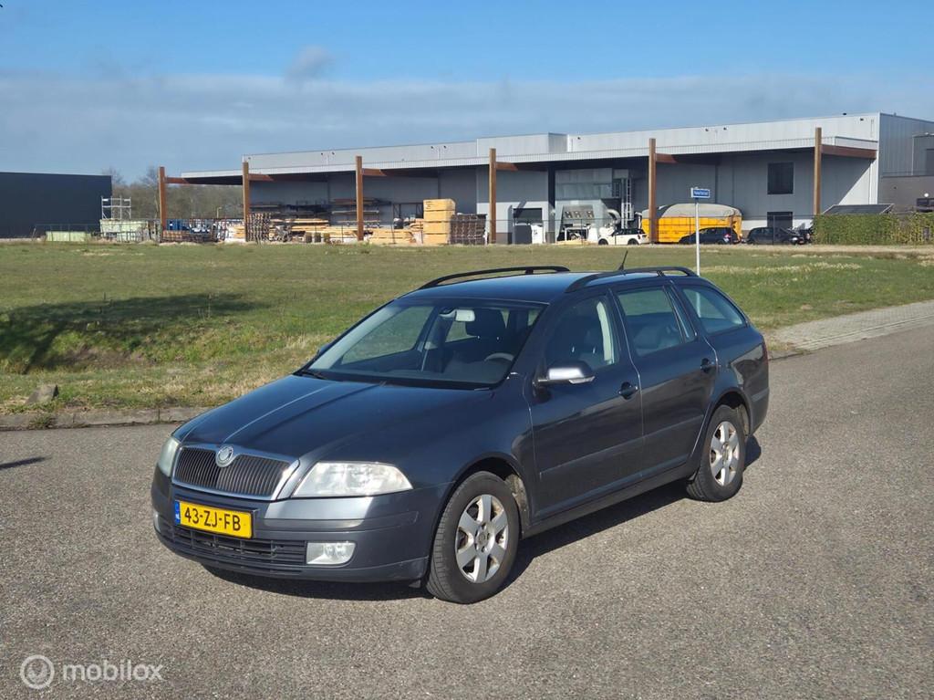 Skoda Octavia Combi 1.8 TSI Elegance Attractive Business, Voorwielaandrijving, Gebruikt, 4 cilinders, 160 pk