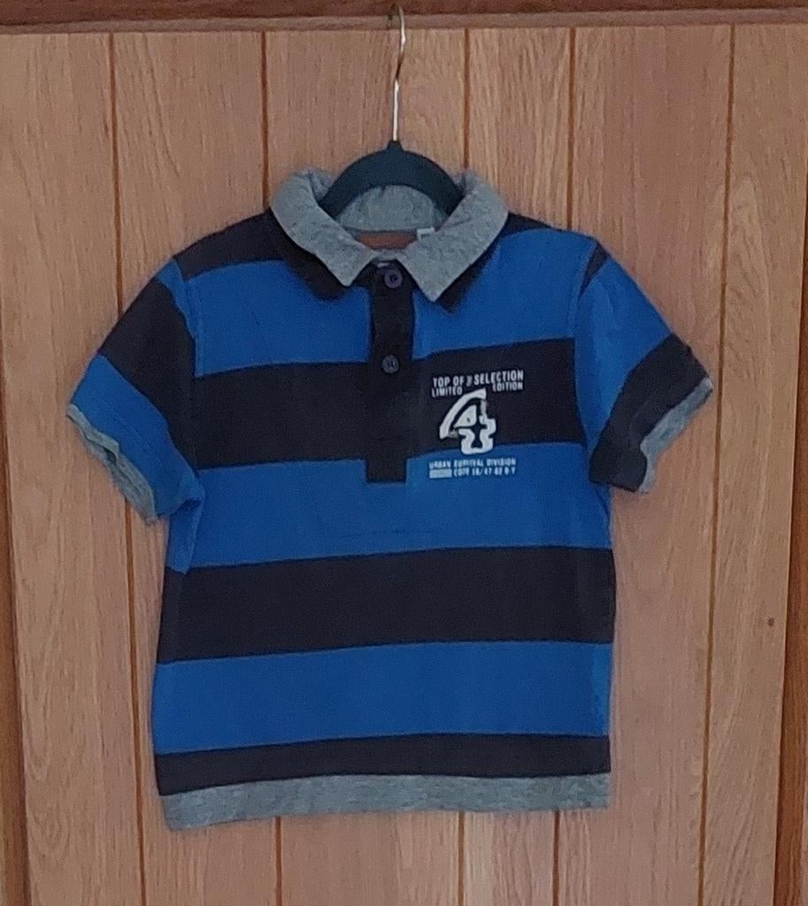 Blauw gestreept poloshirt - Maat 110, Kinderen en Baby's, Kinderkleding | Maat 110, Ophalen, Europe Kids, Zo goed als nieuw, Shirt of Longsleeve