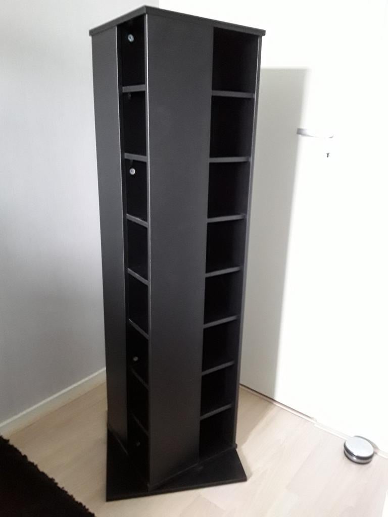 Cd/dvd draaicarrousel zie omschrijving bieden v.a,€ 37,50, Huis en Inrichting, Woonaccessoires | Cd- en Dvd-rekken, Ophalen, Zo goed als nieuw