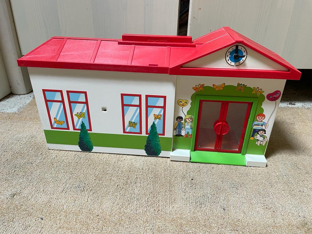 Playmobil kinderdagverblijf, Ophalen, Zo goed als nieuw, Toebehoren