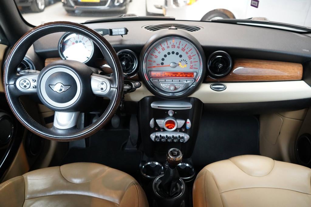 Mini Mini 1.6 Cooper Chili | AIRCO | CRUISE | STOELVERW. | L, Voorwielaandrijving, Gebruikt, 750 kg, 4 stoelen