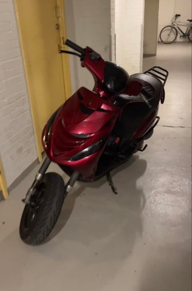 Zip 172cc UK Style Brom stage 2 !!, Fietsen en Brommers, Ophalen of Verzenden, Gebruikt, Tweetakt, Piaggio