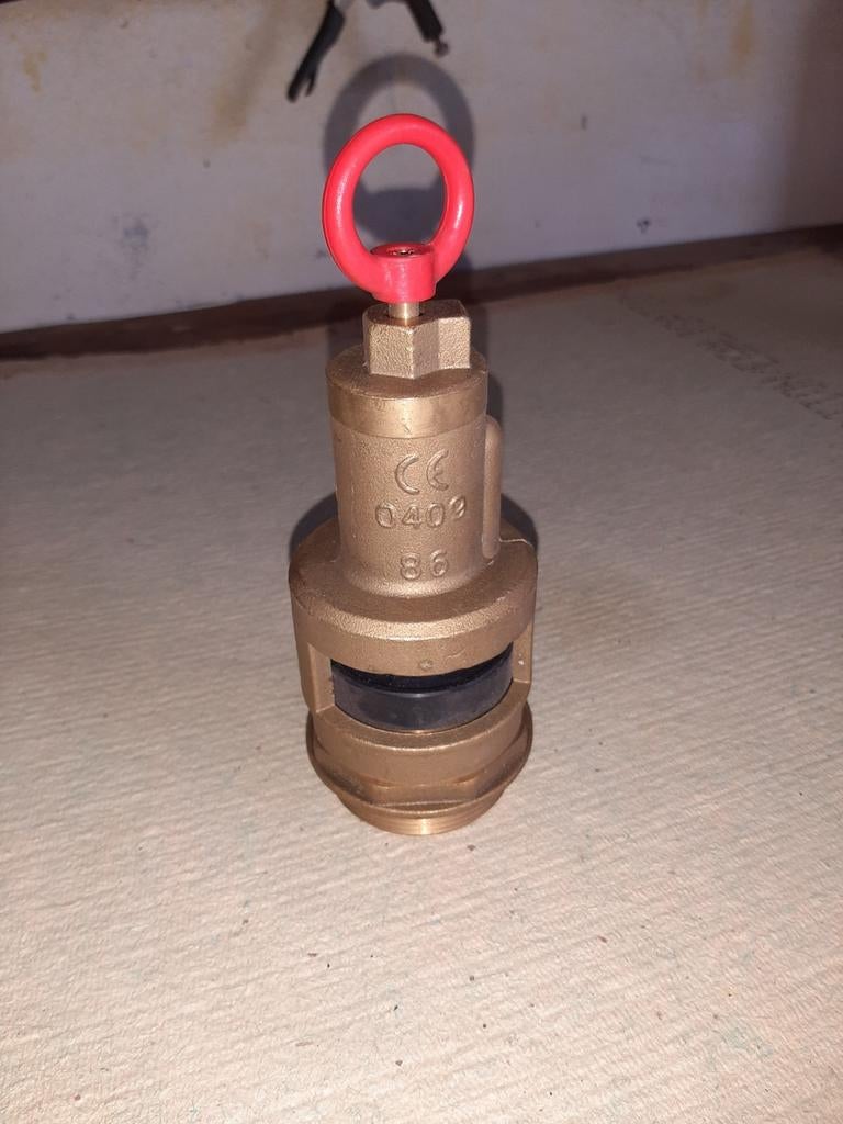 Messing Veiligheidsklep met Rode Ring Nieuw voor giertank., Ophalen of Verzenden