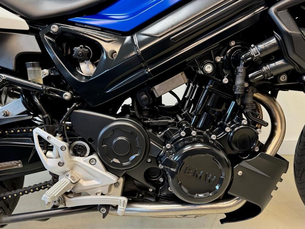 BMW F 800 R (bj 2017) - foto 2