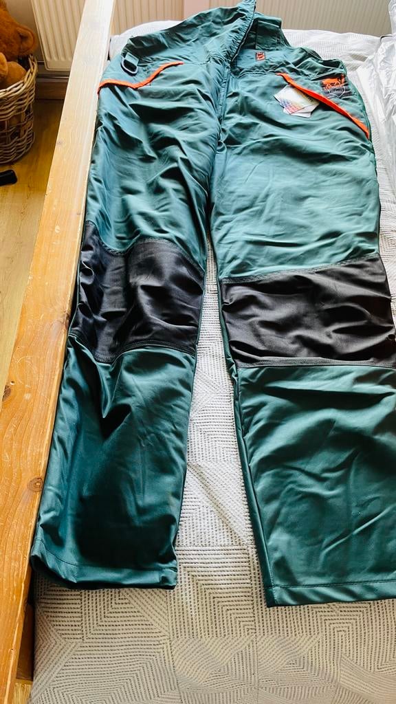 Kettingzaagbroek - Veiligheid en Comfort voor Boswerk, Tuin en Terras, Werkkleding, Nieuw, Heren, Broek, Ophalen of Verzenden
