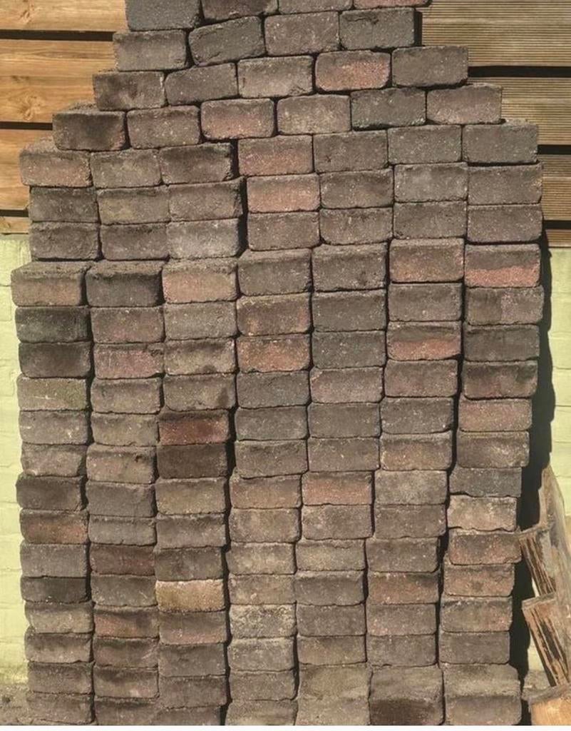 Aangeboden  Betonklinkers/koppelstons 14x14x7, Tuin en Terras, Tegels en Klinkers, Ophalen, Gebruikt, Klinkers, 10 m² of meer