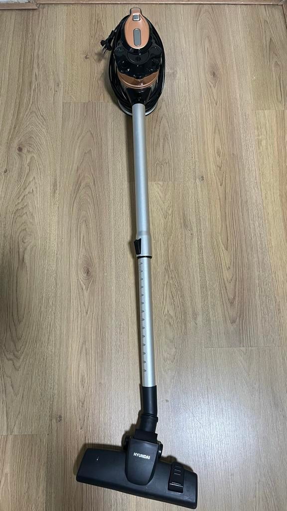 Hyundai Stofzuiger, Witgoed en Apparatuur, Stofzuigers, Ophalen of Verzenden, Gebruikt, Reservoir, Stofzuiger