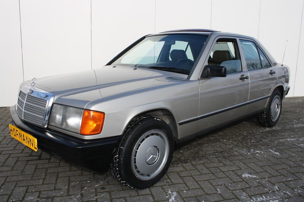 Mercedes-Benz 190D (bj 1986), Achterwielaandrijving, 4 cilinders, Open dak, 572 kg