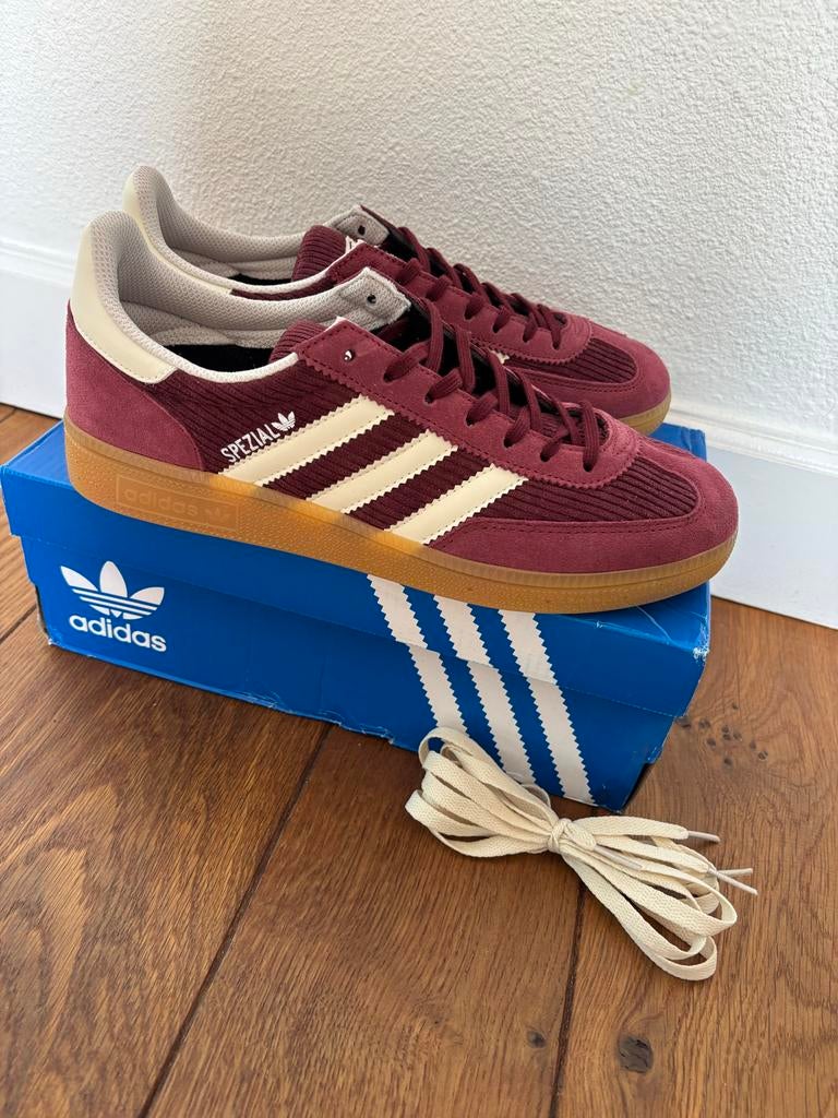 Adidas Handball Spezial sneakers bordeaux, Overige kleuren, Ophalen of Verzenden, Sneakers of Gympen, Zo goed als nieuw
