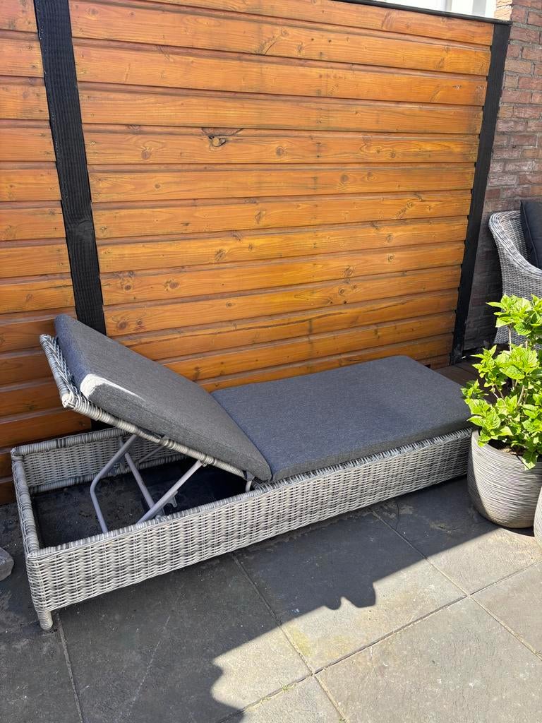 AVH outdoor- Ligbed voor in de tuin, Tuin en Terras, Ligbedden, Ophalen, Gebruikt, Wicker, Verstelbaar