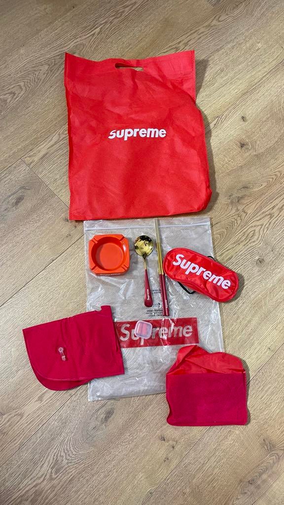 Supreme Accessoires Set - Nieuwstaat, Ophalen of Verzenden, Zo goed als nieuw