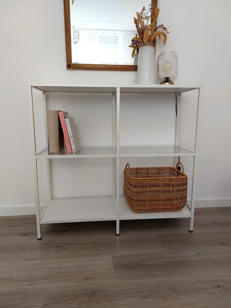 Wit dressoir met glazen plaat, Ophalen, 100 tot 150 cm, Zo goed als nieuw, Metaal