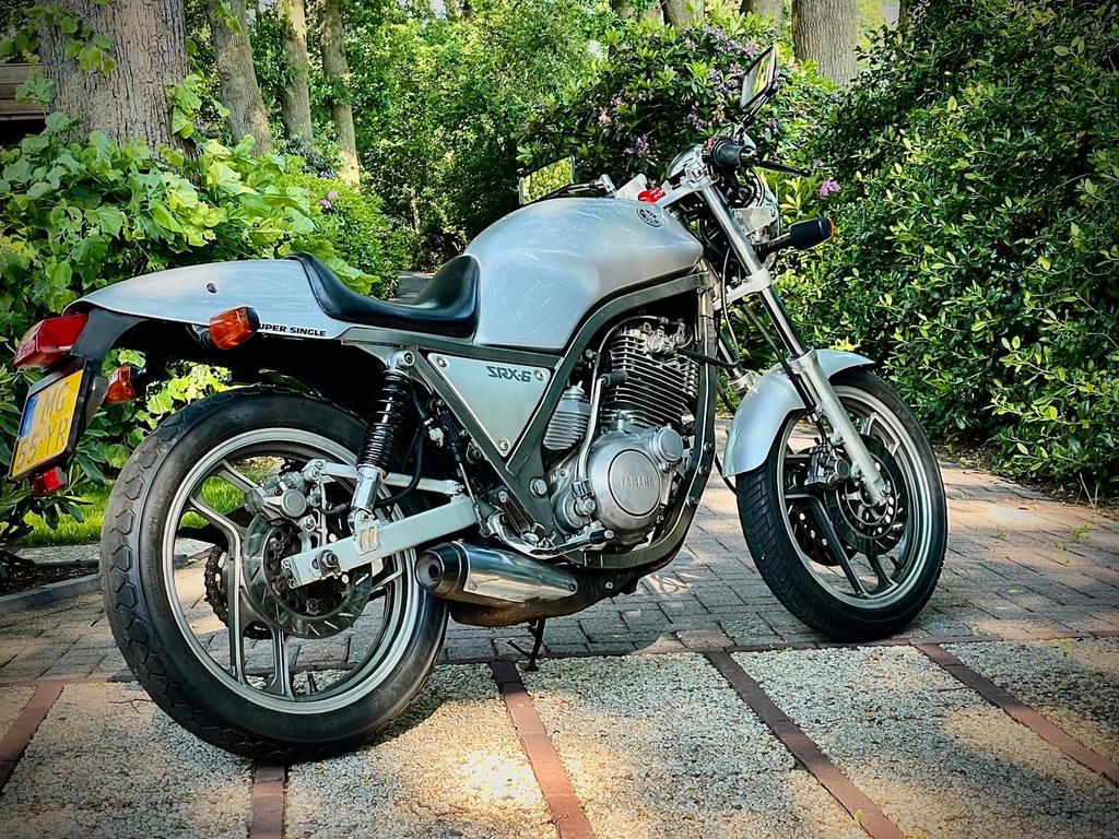 Yamaha SRX6 / SRX600 mono en duo compleet, Motoren, Particulier, 1 cilinder, Naked bike