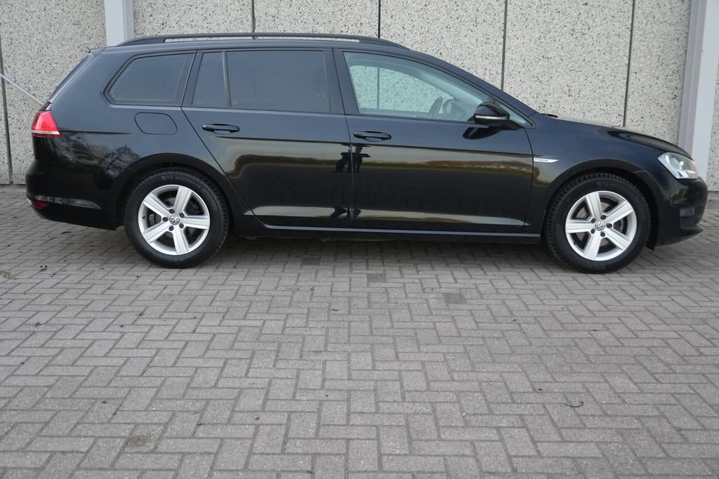 Volkswagen Golf Variant Automaat,Camera 4x Michelin All seas, Navigatiesysteem, Gebruikt, Euro 6, 1210 kg