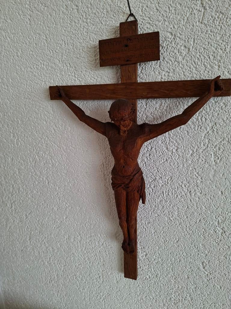 Antieke houten crucifix, Verzamelen, Verzenden, Gebruikt, Beeld(je)