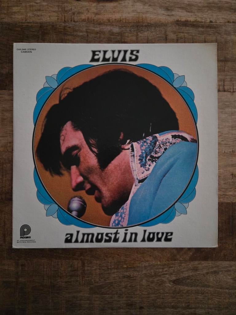 Lp elvis Presley almost in love, Ophalen of Verzenden