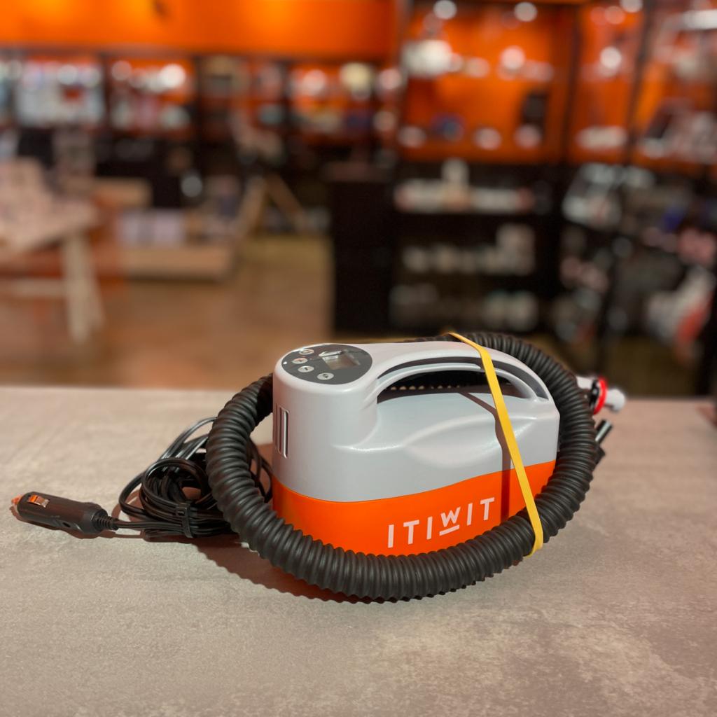 ITIWIT Elektrische pomp voor opblaasbare supboards en kajaks, Flex Ltd., Zo goed als nieuw, https://flex.com/contact-us, Nobelstraat 10, 5807 GA Oostrum LB, Limburg, Nederland