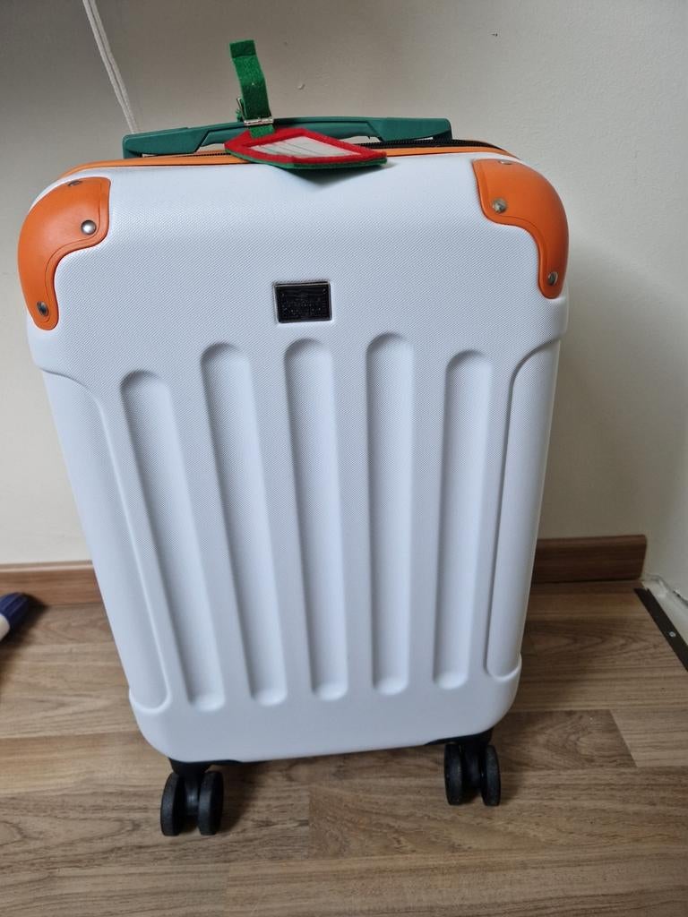 Nieuwe handbagage trolley, Wieltjes, 50 tot 60 cm, Hard kunststof, Nieuw